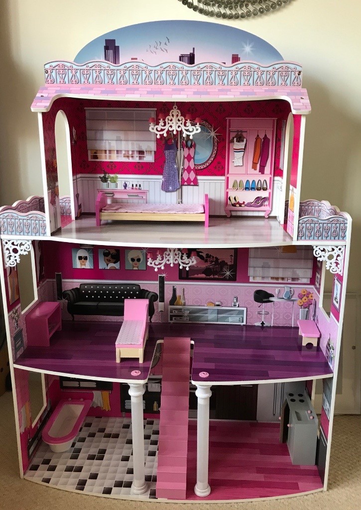 chad valley 3 storey glamour mansion